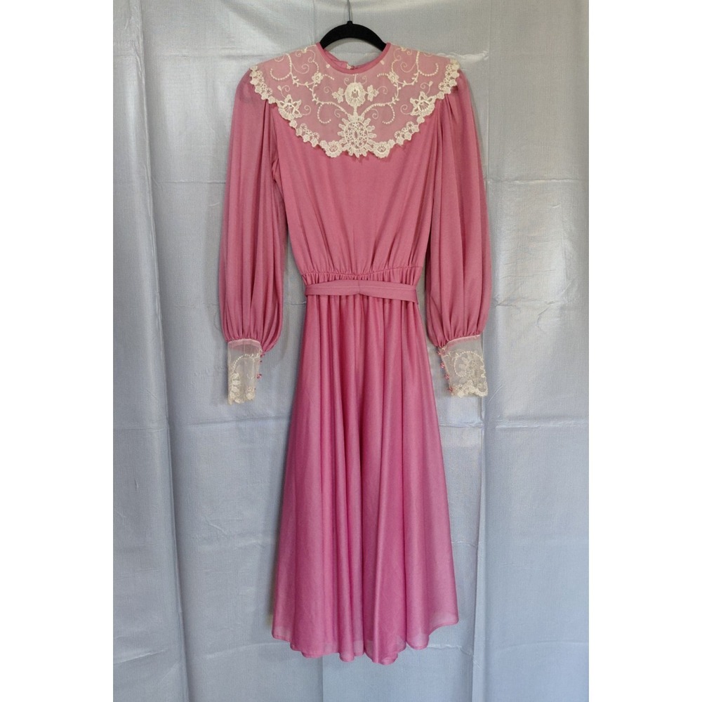 Vintage Union Made Lace Trimmed Dress Sz 9/10